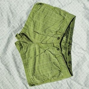 Green American Eagle shorts